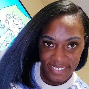 Meet your Posher, Crystal